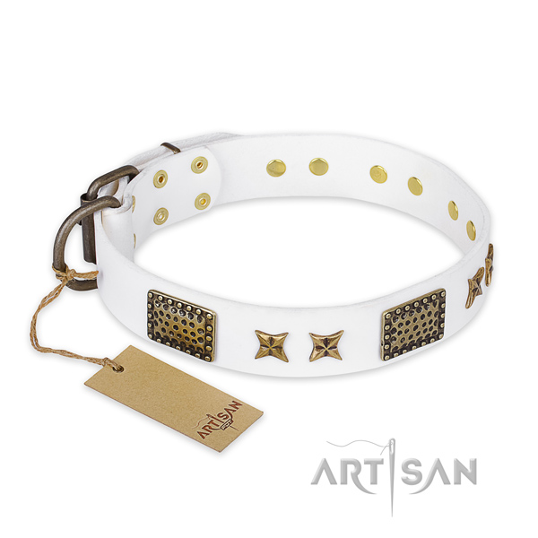Easy adjustable genuine leather dog collar with rust resistant buckle