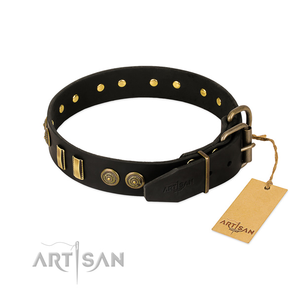 Rust-proof D-ring on natural leather dog collar for your dog